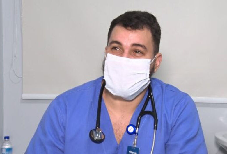 Pacientes curados da Covid-19 são mais sensíveis à fumaça e fuligem produzidas pelas queimadas