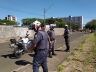 Soldado Pavão ao centro participa de solenidade de recebimento do braçal da ROCAM