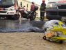Moto foi parar embaixo do ônibus: por pouco, uma tragédia