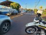 Agentes de trânsito durante ação em frente à escola