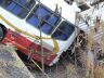 Tragédia iminente: ônibus despencou de um barranco no Jardim Gonzaga