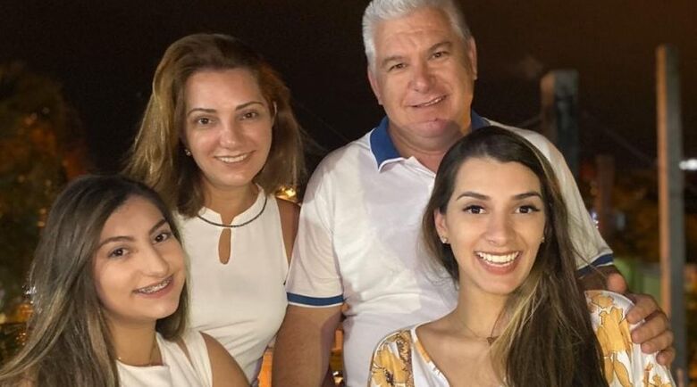 Família morreu em acidente aéreo nesta terça-feira - Crédito: divulgação