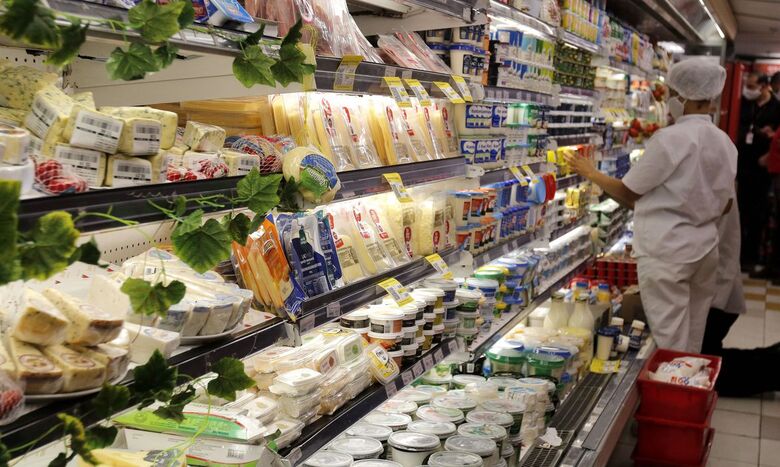 Vários itens devem aumentar nos mercados a partir de janeiro - Crédito: Agência