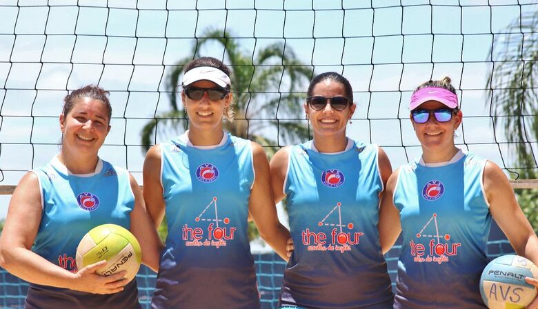 As atletas do vôlei de areia que foram prata do Campeonato da APV - Crédito: Divulgação