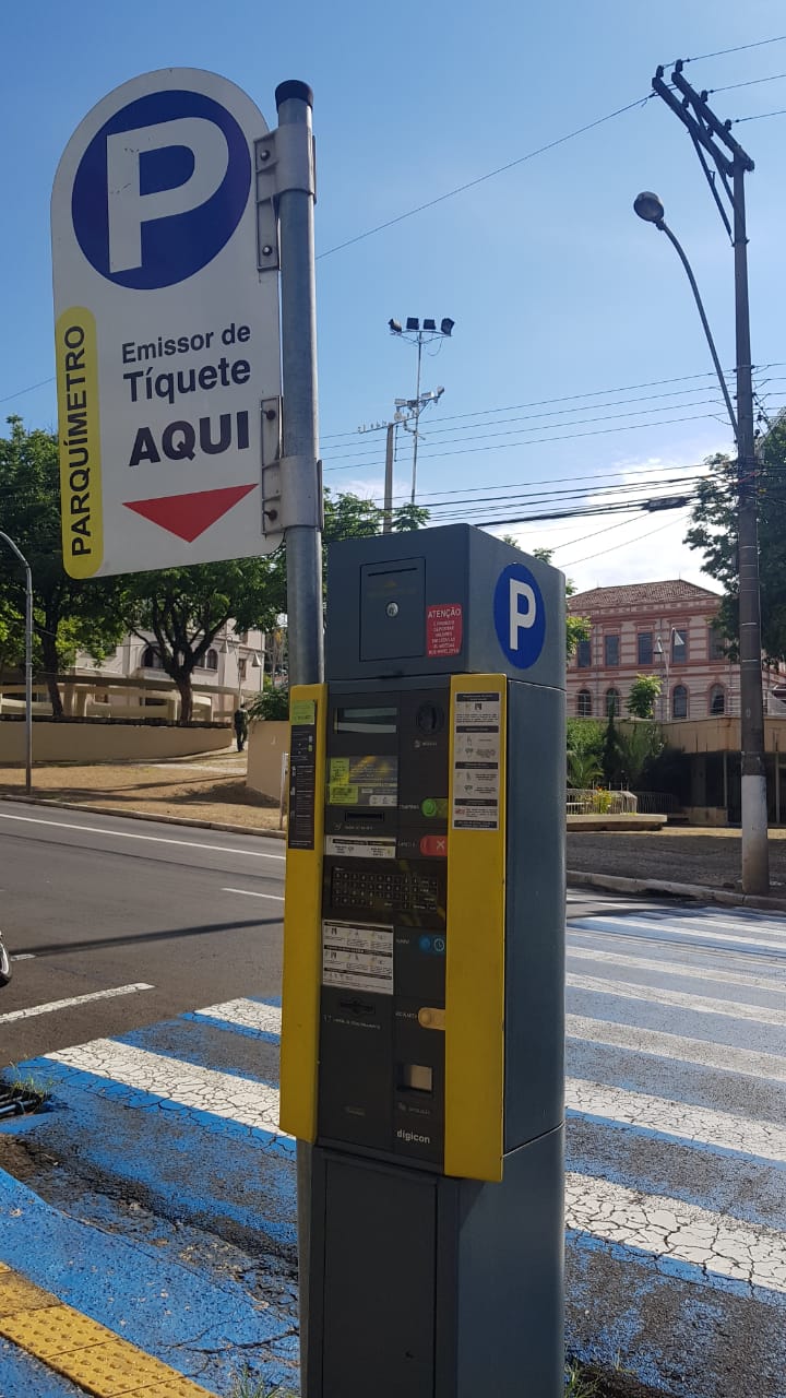 Área Azul passa a operar em novo horário a partir de segunda -