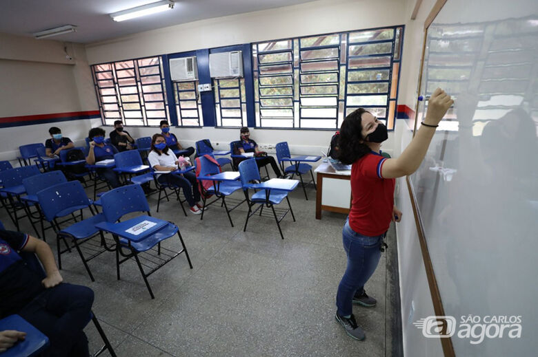Educação SP vai contratar até 10 mil professores para retorno das aulas presenciais - Crédito: divulgação