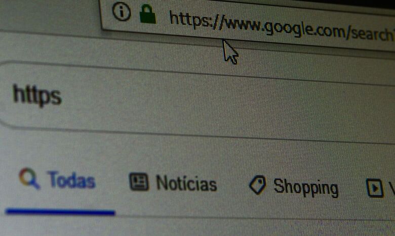 Procon-SP alerta sobre anúncios falsos de vacina contra covid-19 - Crédito: Agência Brasil