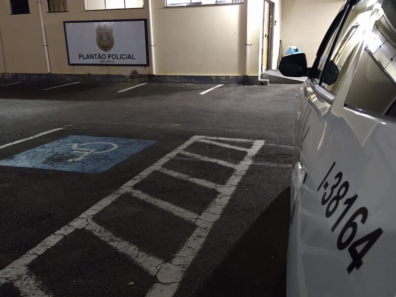 Policiais militares tiram procurado pela Justiça de circulação - Crédito: Arquivo/São Carlos Agora
