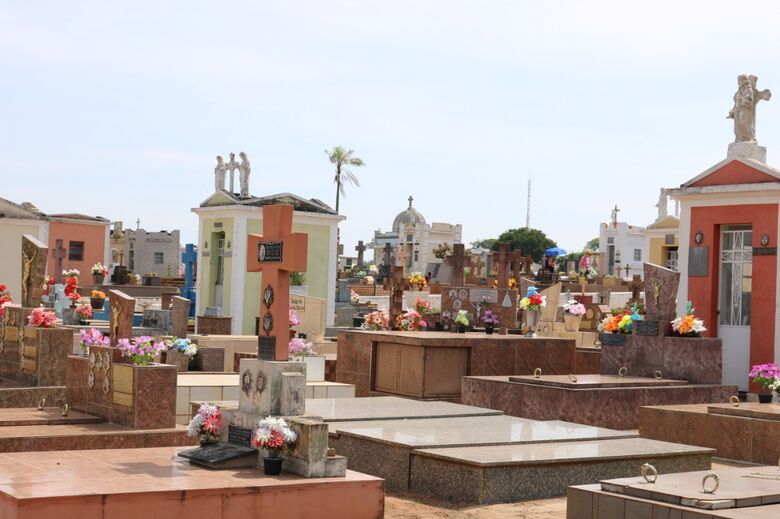 A visitação e limpeza dos túmulos somente serão permitidas de segunda a sexta-feira das 8h às 17h - Crédito: Divulgação