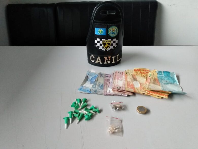 GM e seu canil fazem apreensão de drogas no Jardim Santa Marta - Crédito: Divulgação