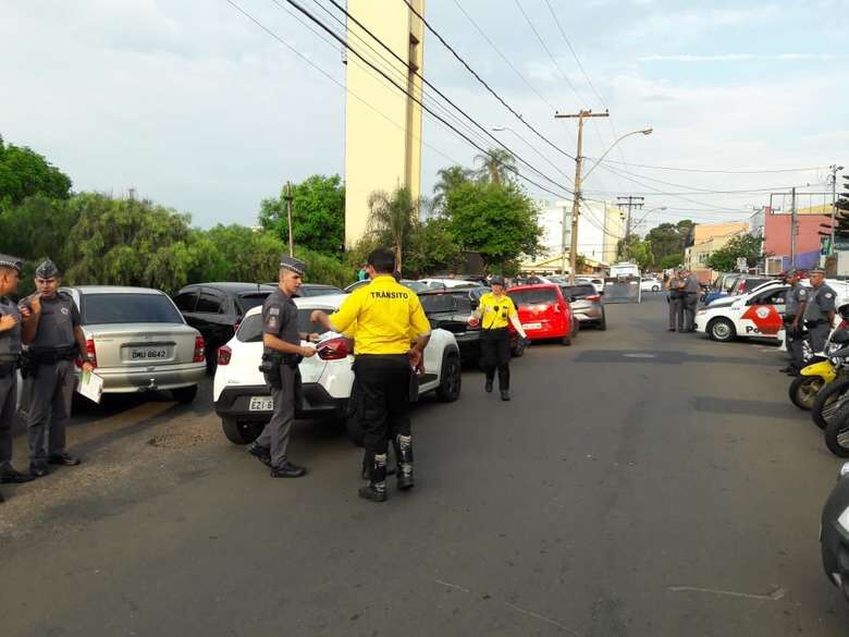 Operação fiscaliza motoristas de aplicativos em São Carlos - Crédito: arquivo SCA
