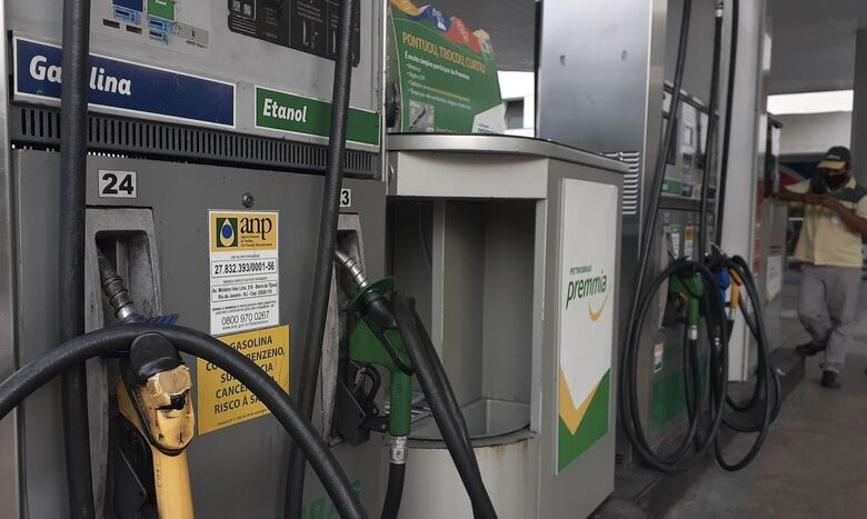 Petrobras anuncia nova alta nos preços da gasolina, diesel e gás - São  Carlos Agora