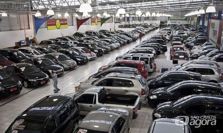 Transferência eletrônica de veículos a compradores começa a funcionar - Crédito: Agência Brasil