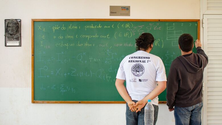 Esta será a 5ª edição da Escola de Matemática Aplicada do CeMEAI. Foto tirada antes da pandemia - Crédito: Divulgação