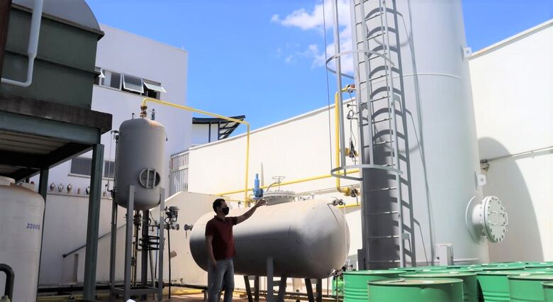 Área externa do LEMI com equipamentos que compõem o sistema de simulação - Crédito: Assessoria de Comunicação da EESC