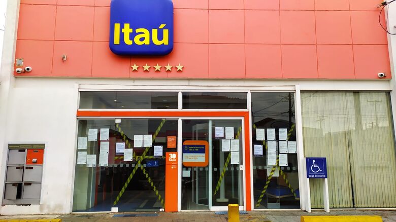 Banco Itaú da avenida Sallum - Crédito: arquivo SCA