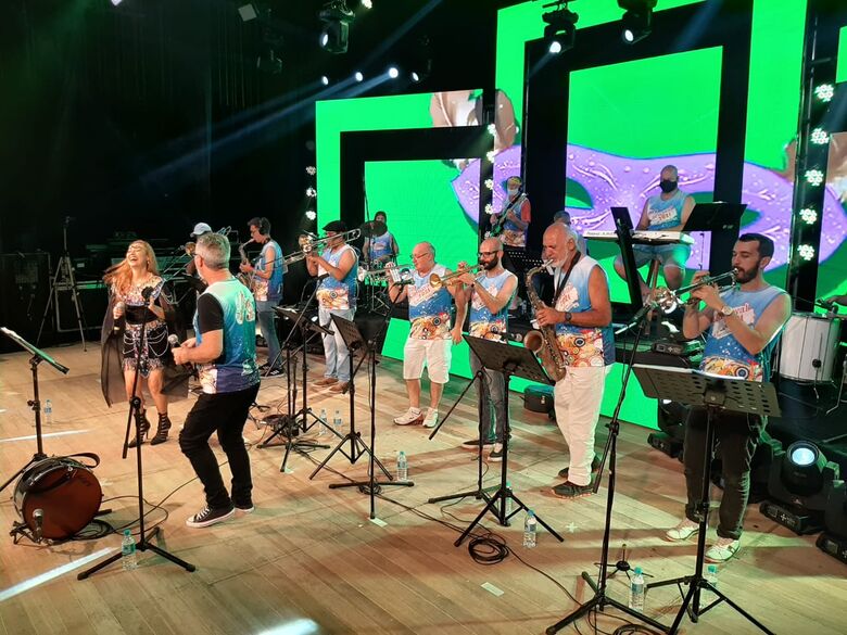 As apresentações aconteceram na sexta, sábado e domingo de carnaval somente com artistas locais - Crédito: Divulgação