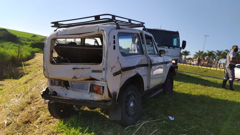 Carro ficou com danos de grande monta na traseira - Crédito: Maycon Maximino