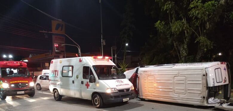 Paciente com Covid morreu após acidente com ambulância no interior de SP - Crédito: divulgação