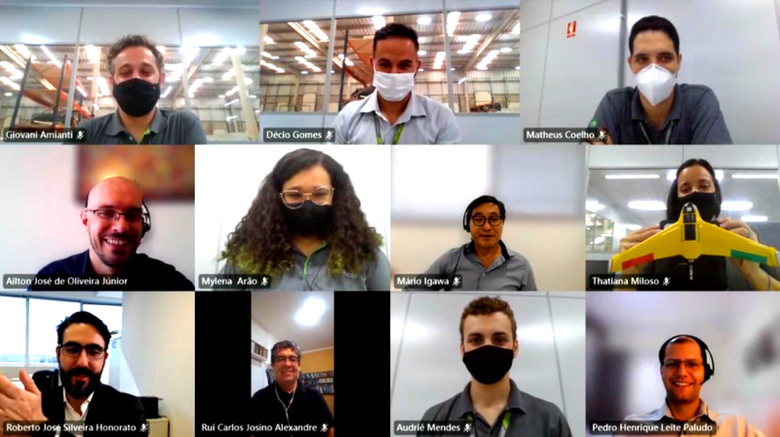 Aluno da IFSP São Carlos durante evento realizado pela XMobots - Crédito: Divulgação