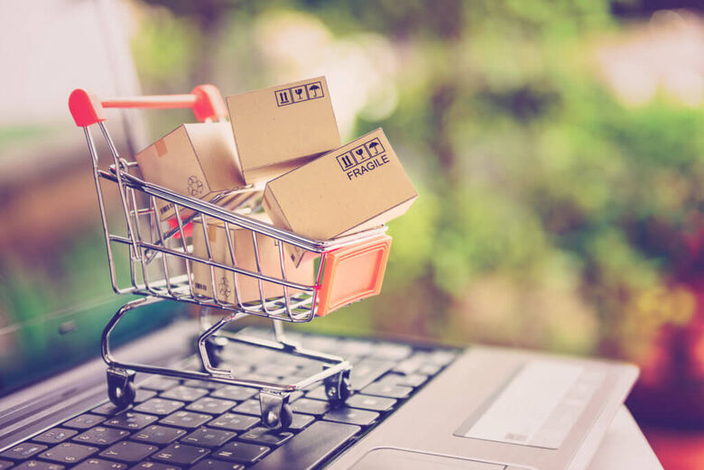 As compras online e a distância aumentaram durante a pandemia - Saiba os seus direitos -