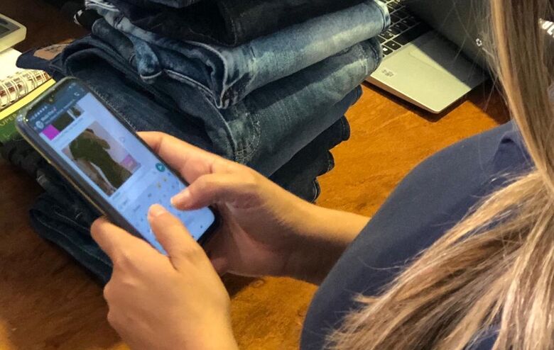 Comerciantes de São Carlos apostam nas vendas por whatsapp - Crédito: divulgação