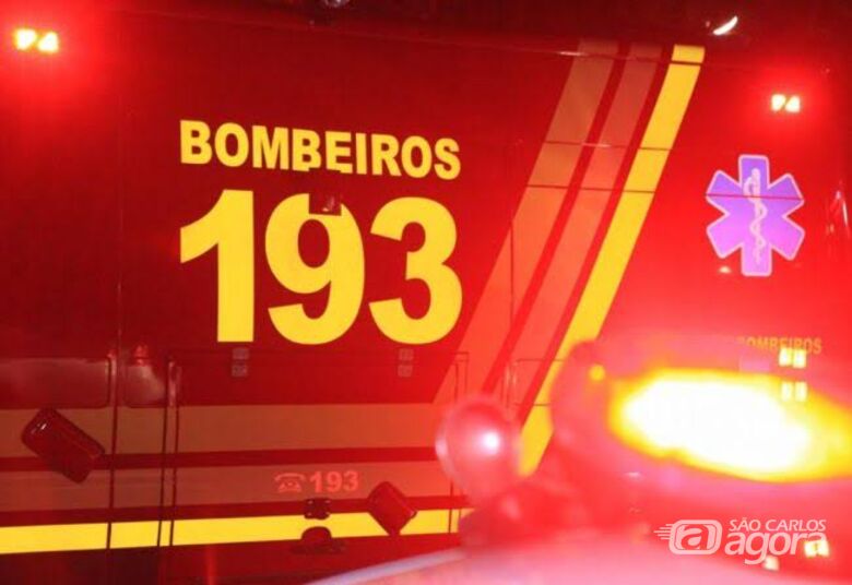 Vítima foi socorrida pela unidade resgate do Corpo de Bombeiros - Crédito: Arquivo/São Carlos Agora