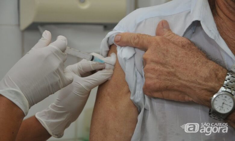 Vacinação contra a gripe na rede pública começa na próxima segunda-feira - Crédito: Divulgação