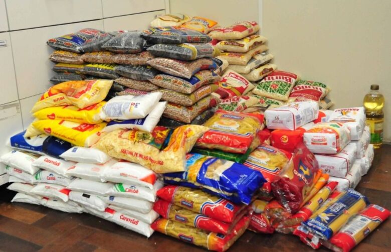 Igreja pede alimentos para poder ajudar famílias que dependem da economia solidária - Crédito: Divulgação