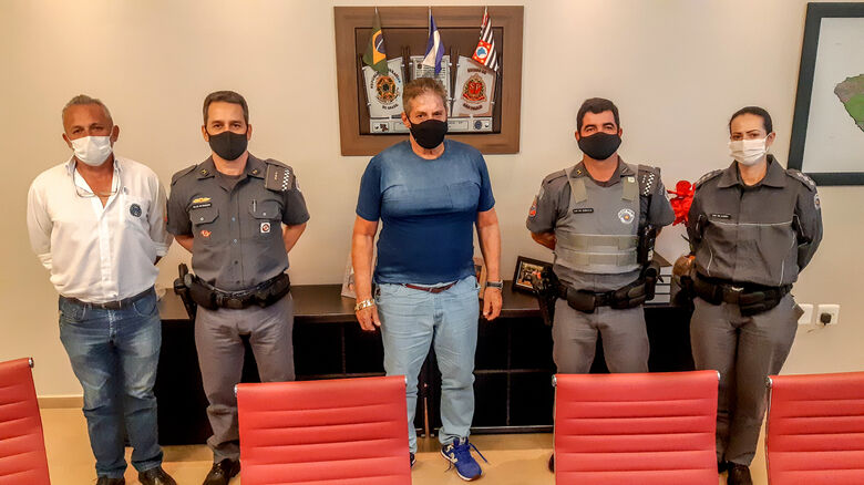 Em reunião com Zé Parrella, comando do 38º BPM apresenta mudanças na região - Crédito: divulgação