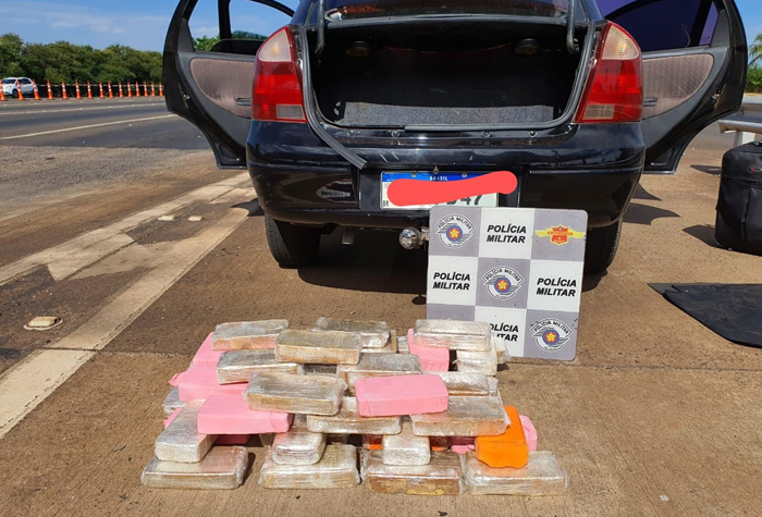 Os 50 tijolos de cocaína seguiam para São Bernardo do Campo/SP - Crédito: divulgação