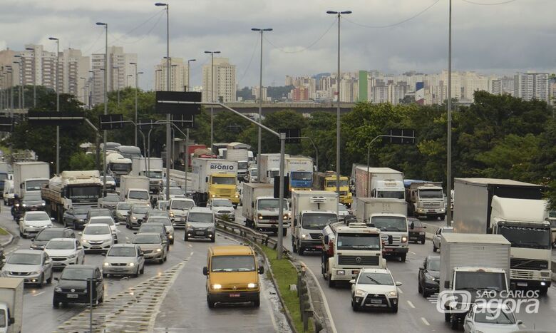 No total serão creditadas diferenças relativas a 25.117 veículos, distribuídas em quatro lotes liberados nos meses de abril e maio - Crédito: Rovena Rosa/Agência Brasil