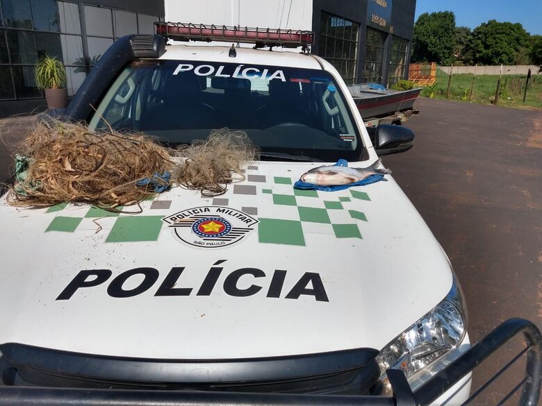 Pescadores são multados após serem flagrados com equipamento ilegal no Rio Mogi Guaçu -