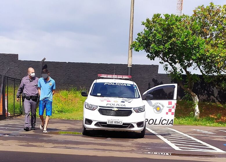 B.V.V. foi detido e posteriormente recolhido ao centro de triagem - Crédito: Maycon Maximino