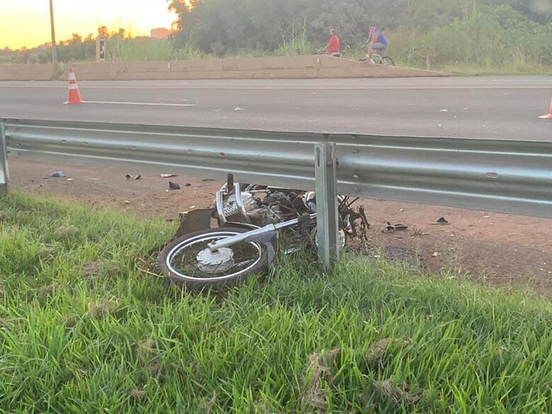 Motociclista perde a vida em acidente na SP-255 -