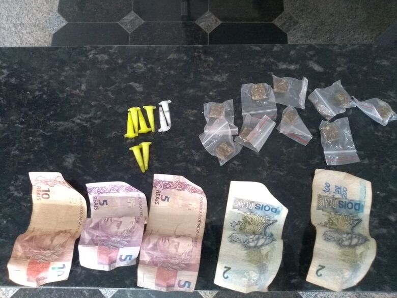A droga foi apreendida pela polícia - Crédito: Divulgação