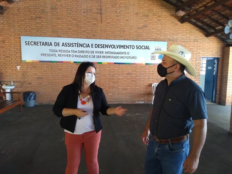 Bira foi recebido pela Secretária de Assistência e Desenvolvimento Social de Leme, Josiane Cristina Francisco Pietro - Crédito: Divulgação