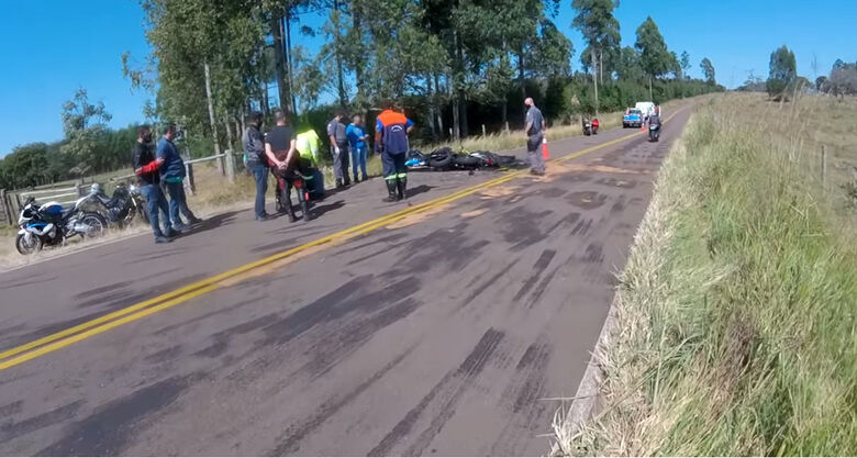 Colisão frontal entre motos mata duas pessoas perto de Itirapina - Crédito: reprodução/Digo Duke