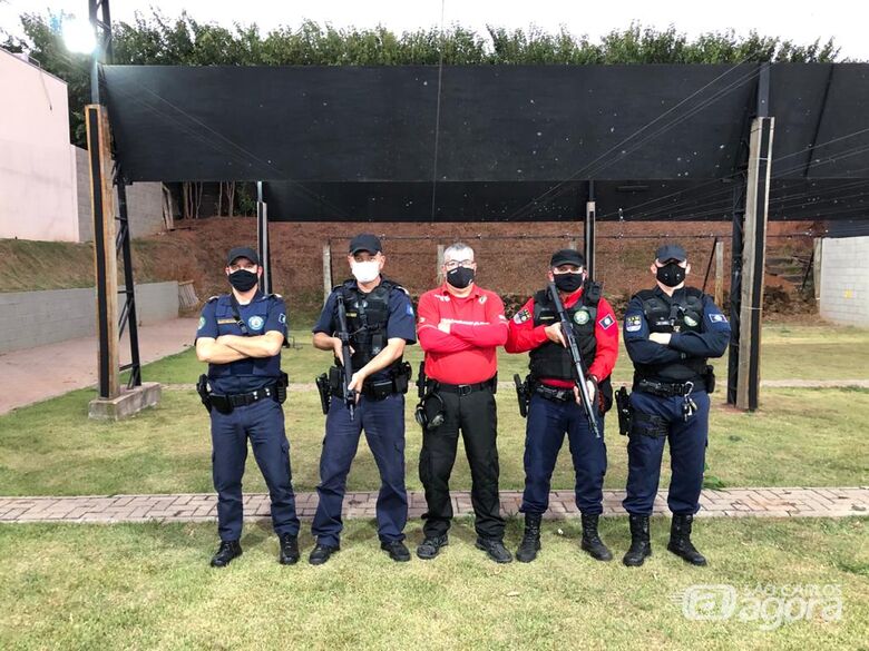 Agentes da Guarda Municipal de São Carlos participam de treinamento no Clube de Tiro C.A.T.E. Valenti - Crédito: divulgação
