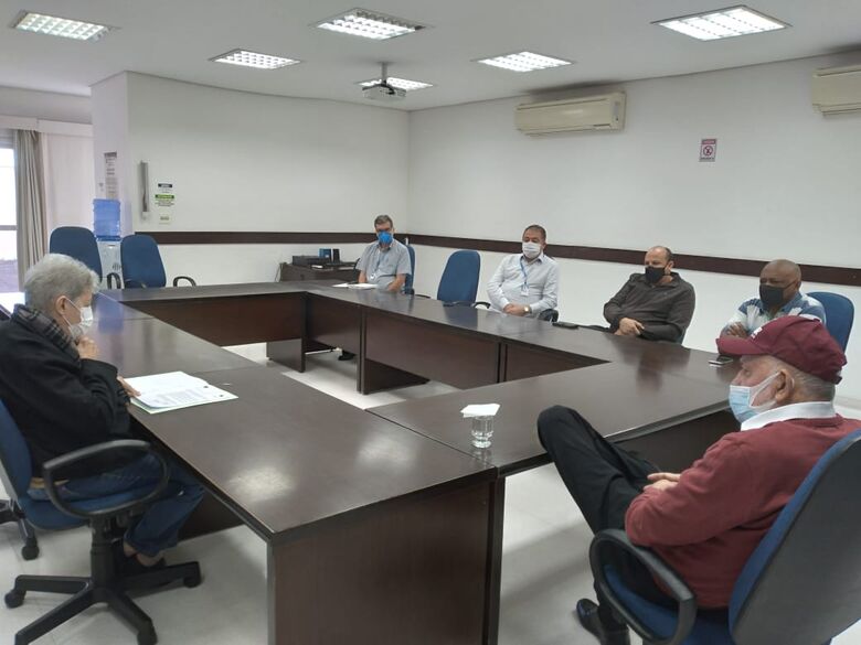 Prefeitura reserva recursos do 14° salário e do prêmio assiduidade em conta exclusiva - Crédito: divulgação