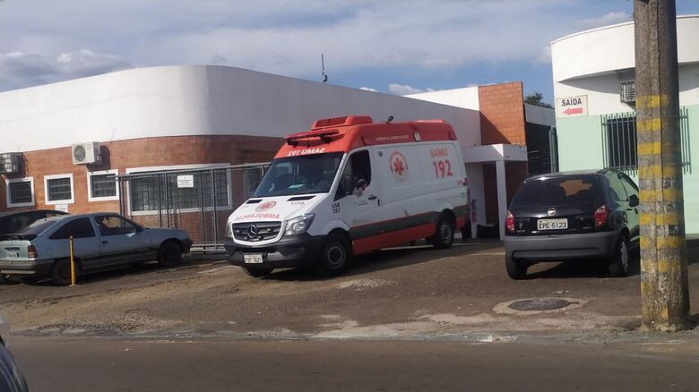 Samu socorreu as duas vítimas encaminhando-as ao Hospital Universitário - Crédito: Maycon Maximino
