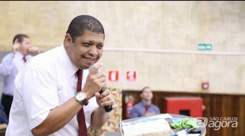 Bispo Vanderlei Santiago, irmão do apóstolo Valdomiro Santiago morre em São Carlos com Covid-19 - Crédito: divulgação