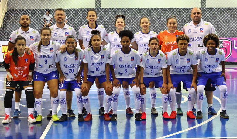 A equipe de futsal feminino ASF/Unicep São Carlos disputa a Liga Paulista - Crédito: Zé Sergio