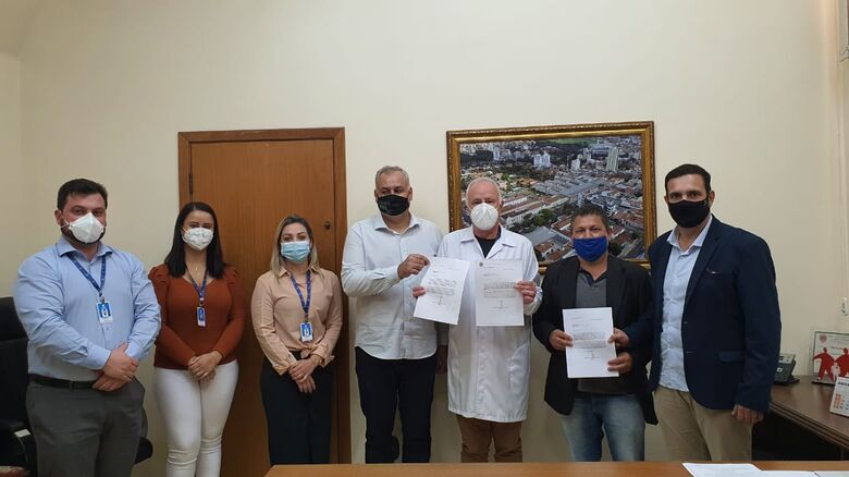 Vereador Malabim em parceria com Júlio César conquista R$ 100 mil deputado federal Luiz Carlos Mota para a Santa Casa - Crédito: divulgação