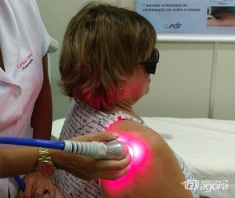 O uso da laser-terapia pode ajudar muito no processo de recuperação de pacientes pós-Covid - Crédito: Divulgação