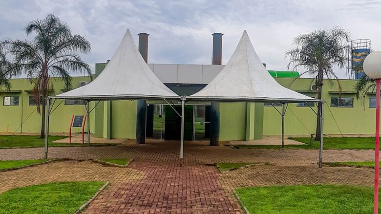 Vacinação contra a Covid dos profissionais da Educação entre 18 e 44 anos acontece neste sábado em Ibaté -