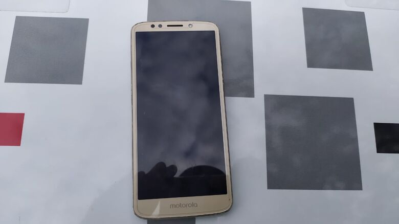 O celular que estava com o suspeito, foi furtado em dezembro de 2018 - Crédito: Maycon Maximino