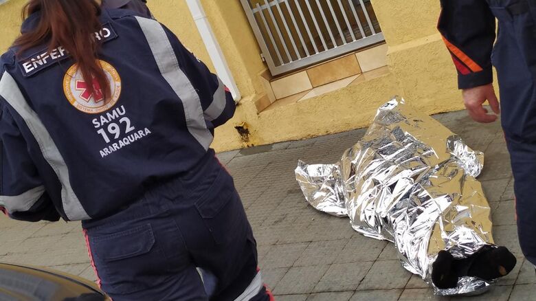 Morador de rua foi encontrado morto no centro de São Carlos - Crédito: Maycon Maximino