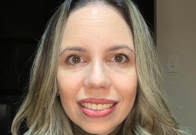 A psicóloga irá abordar o impacto e os desafios da demência no cotidiano das famílias - Crédito: Divulgação