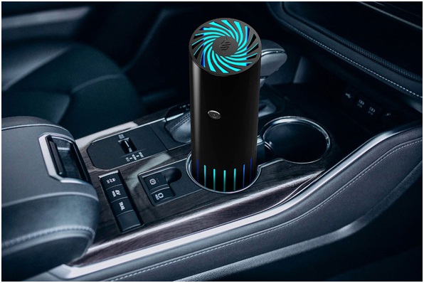 O Equipamento não exige adaptação no interior do veículo, podendo ser utilizado em tomadas de 12 v. Destacando que na pesquisa e desenvolvimento do produto, o CEPOF – LAT – IFSC – USP – EMBRAPII contou com a participação: Engo Daniel José Chianfrone - Lab - Crédito: divulgação